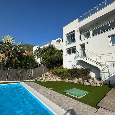 Villa Holidaysitges *
