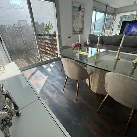 Holidaysitges Villa *